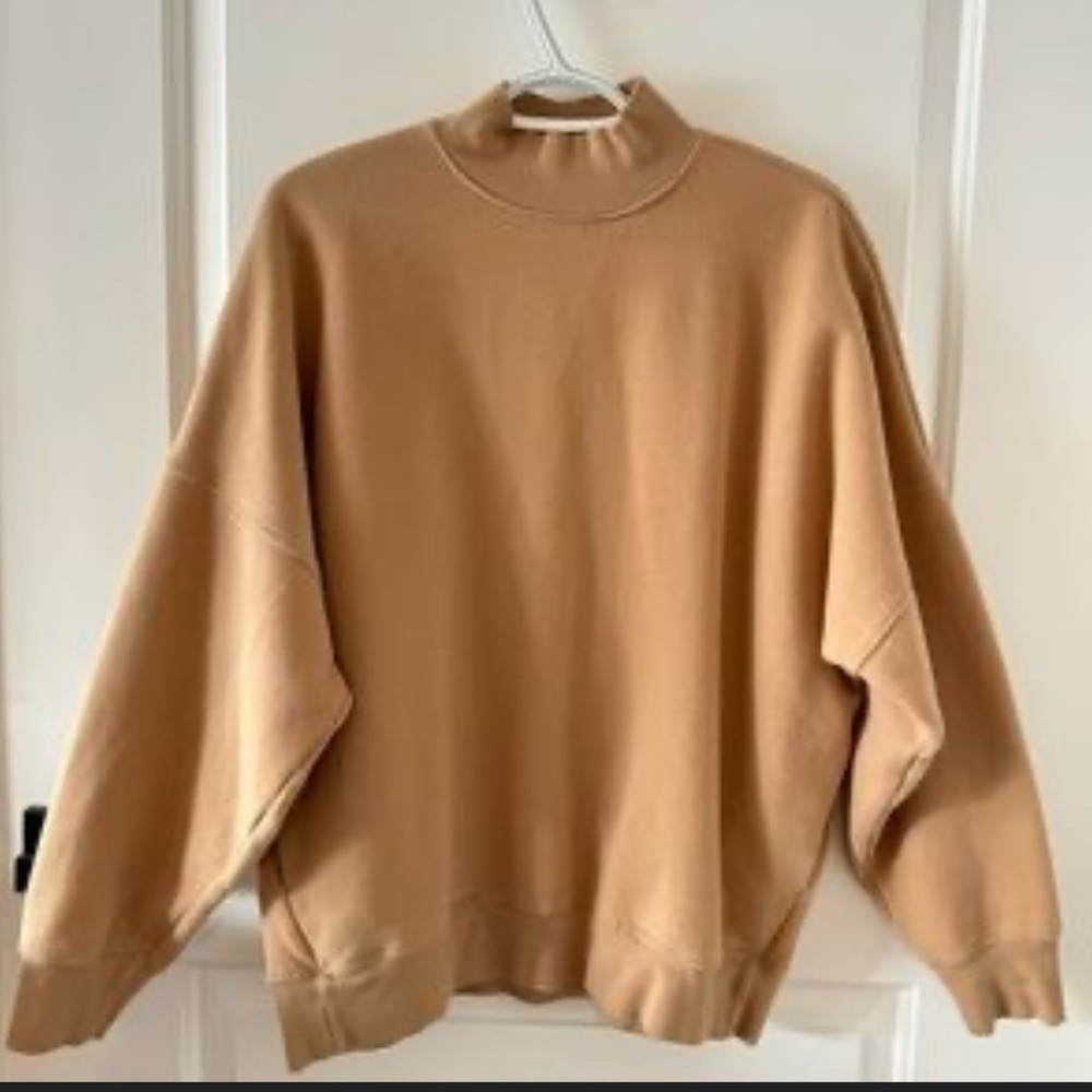 TNA Cozy Fleece Mega Crew is oversized size S